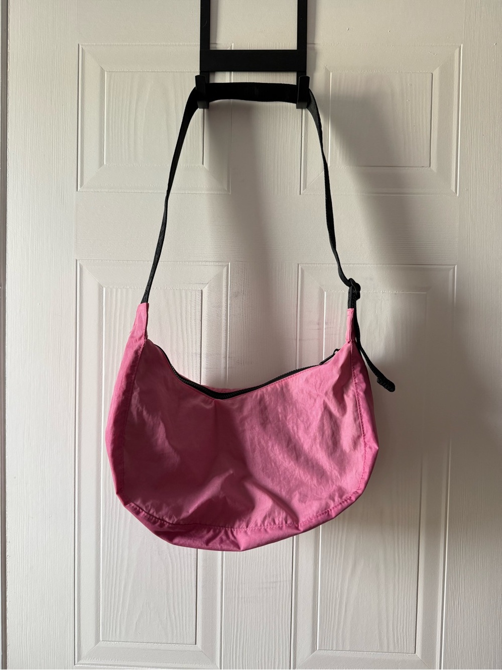 Baggu crescent bag pink